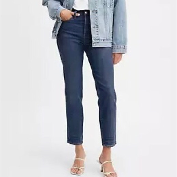 𝅺LEVI’S Wedgie straight leg ankle jeans Size 24” - Picture 1 of 7